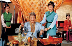 红楼大老爷网红之路,从古董收藏家到网红的华丽蜕变